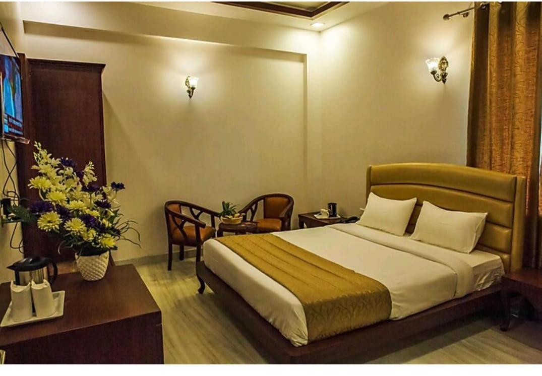 Hotel Agra Grande By Goyal Hoteliers Zewnętrze zdjęcie